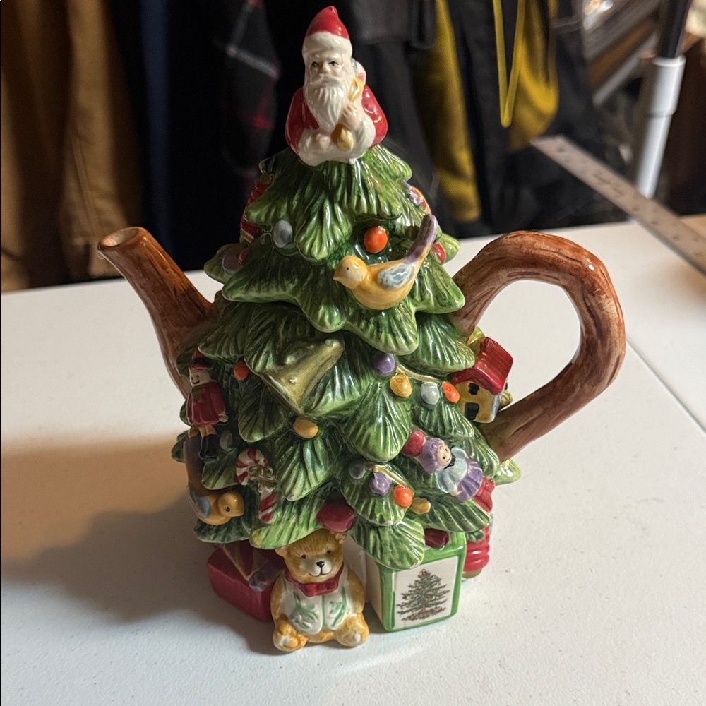 Spode Christmas Tree Prestige Handpainted Ceramic Teapot Santa Lid S3324-A11 - Picture 9 of 9